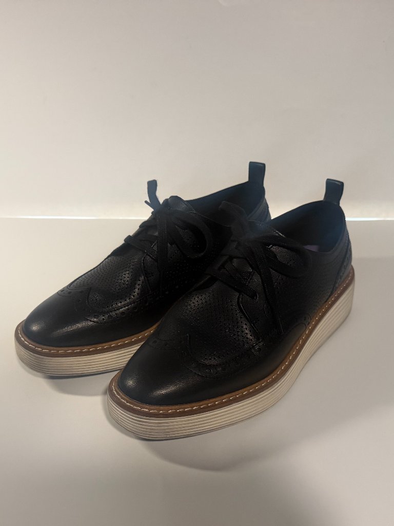 Cole Haan Women’s Original Grand Platform Wingtip Oxford, Black, Size 6 Like New
